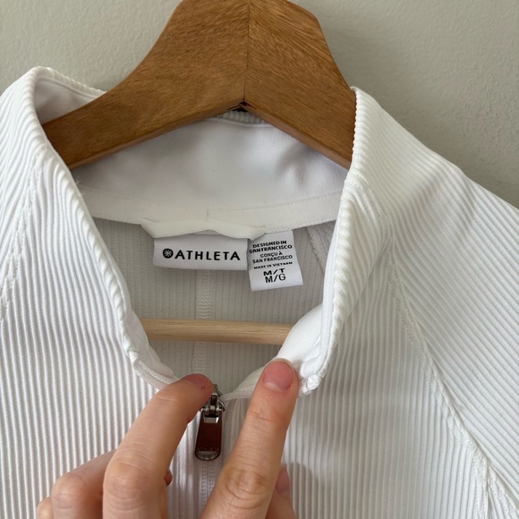 Athleta Salutation Ribbed Jacket Size Medium NWT - Picture 4 of 7